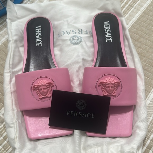 Versace La Medusa leather slides Sandals size 8 - Picture 3 of 5